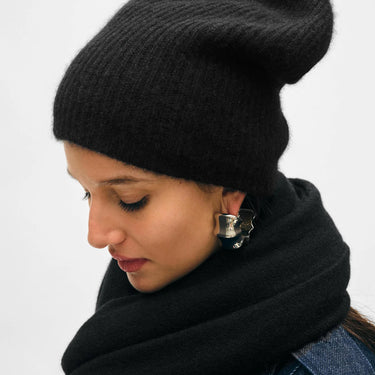 White + Warren Cashmere Plush Rib Beanie