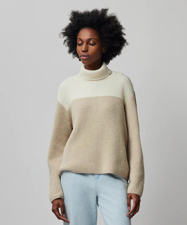 ATM Wool Blend Colorblock Turtleneck Sweater - Beige Combo